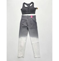 CALZA FITNESS LISO LEVANTA COLA