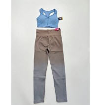 CALZA FITNESS LISO LEVANTA COLA