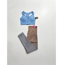 CALZA FITNESS LISO LEVANTA COLA